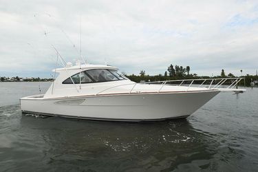 44' Viking 2022 Yacht For Sale
